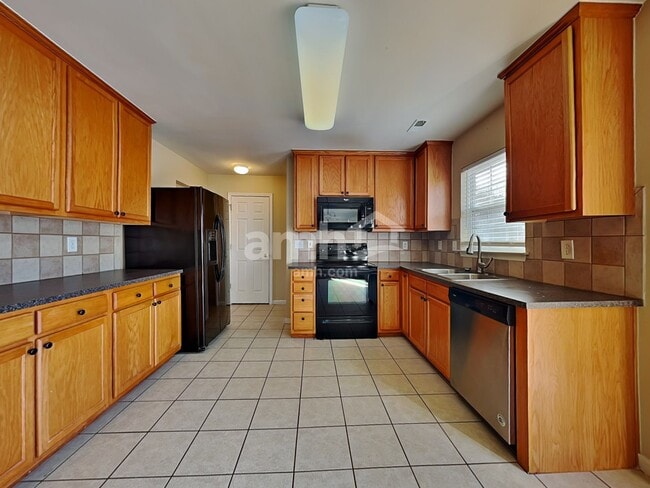 Photo - 4 Comesee Ct