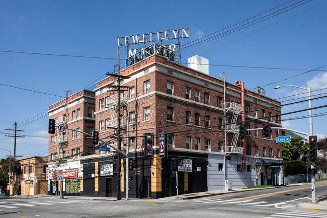 Exterior - 1 - 307 N Rampart Blvd