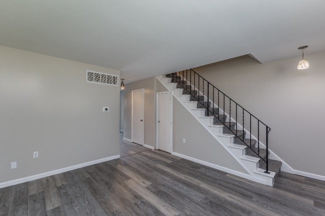 Photo - 4616 Catalpa Dr.