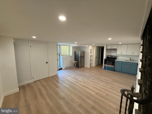 Photo - 1113 E Hunting Park Ave