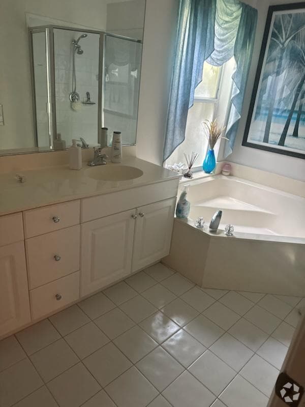 Building Photo - 6037 Rossmoor Lakes Ct Rental