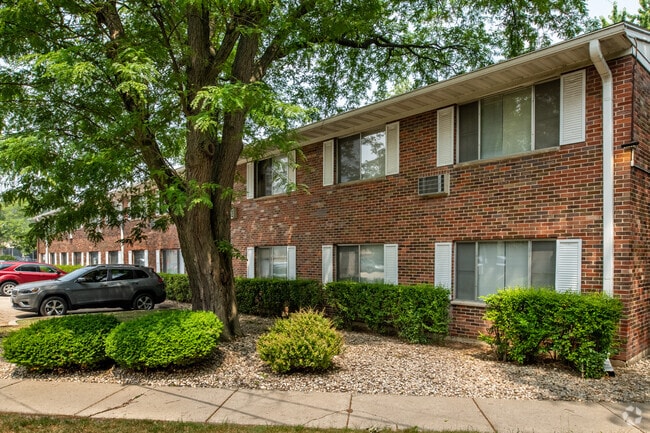 Photo - Colonial Apartments