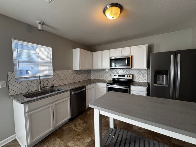 Photo - 3921 Village Park Ct