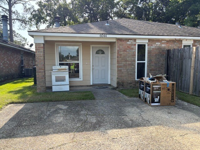 Photo - 6044 Parkcrest Ct