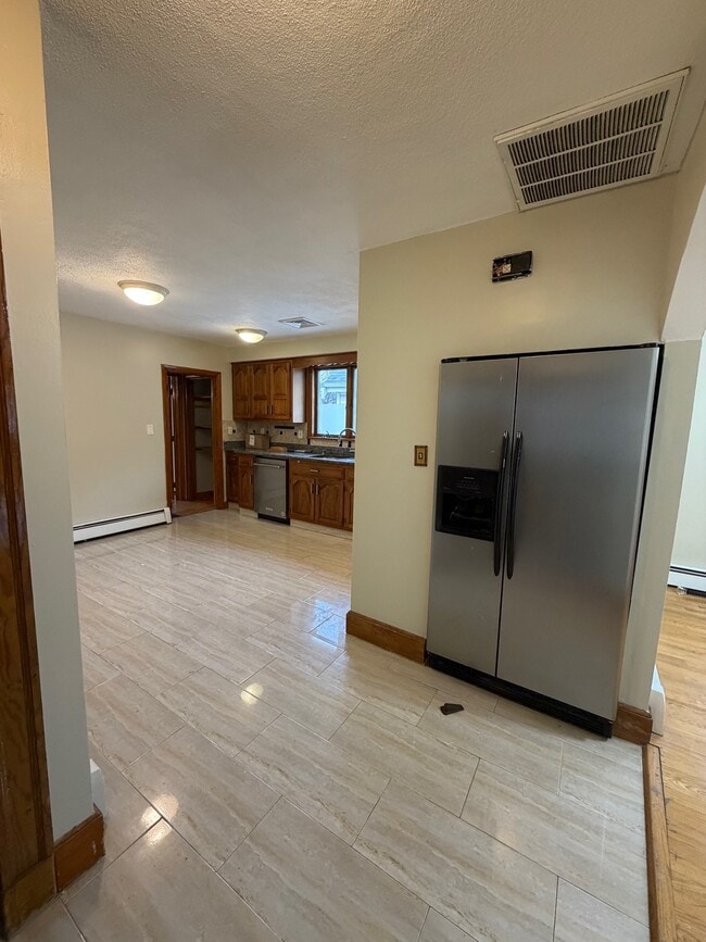 Photo - 33 Lafayette St Unit 2