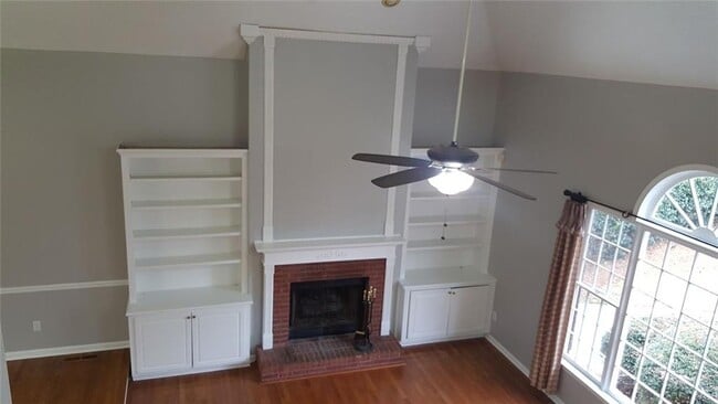 Photo - 3885 Waterford Dr