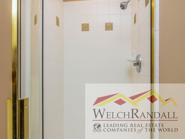 Photo - Spacious 2-Bedroom Condo in Prime Downtown... Unit 405