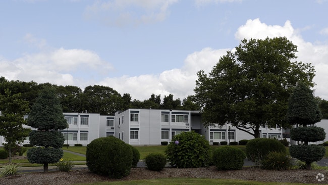 Photo - Taunton Gardens