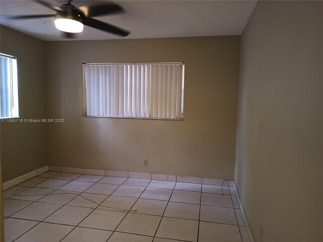 Photo - 1702 McKinley St Unit 3