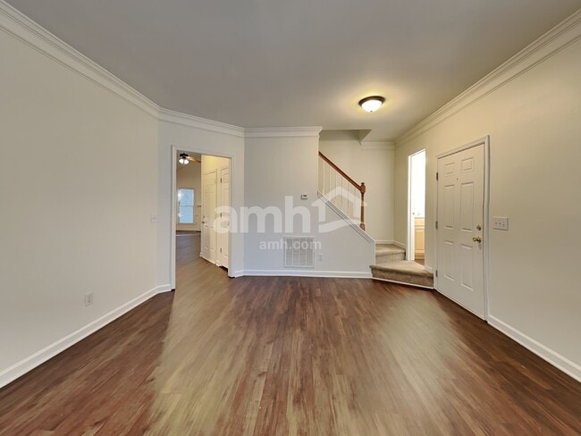 Photo - 1305 Groveland Trl