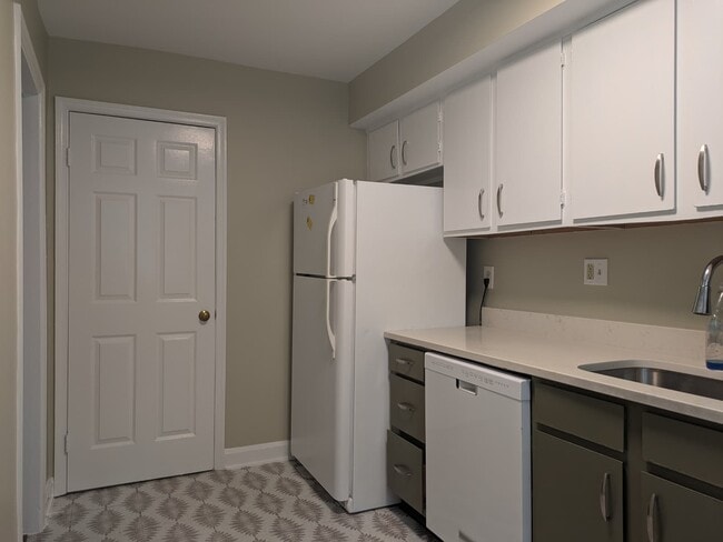 Photo - 8606 Geren Rd Unit 8606 Geren