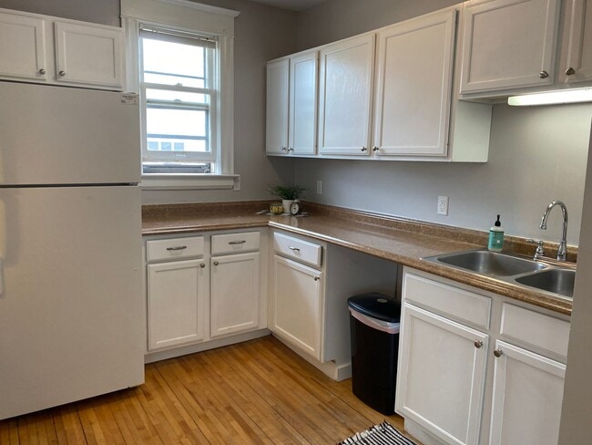 Photo - 3228 3rd Ave S