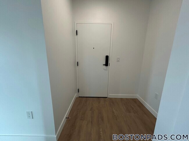 Photo - 199 Gardner St Unit 415