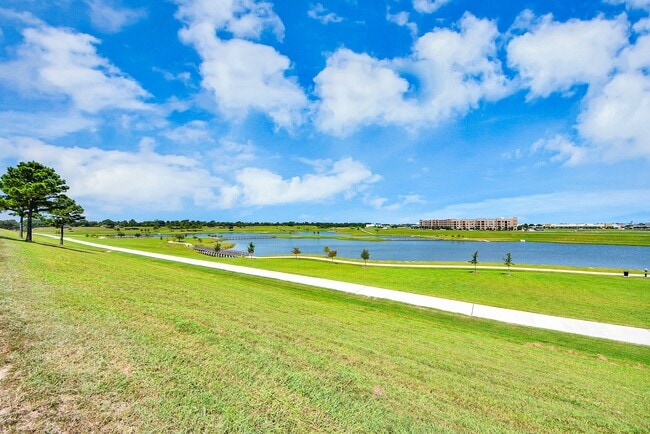 Photo - 1810 Blue Water Bay Dr