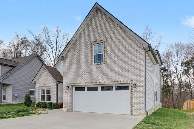 Photo - 1042 Brightwood Ct