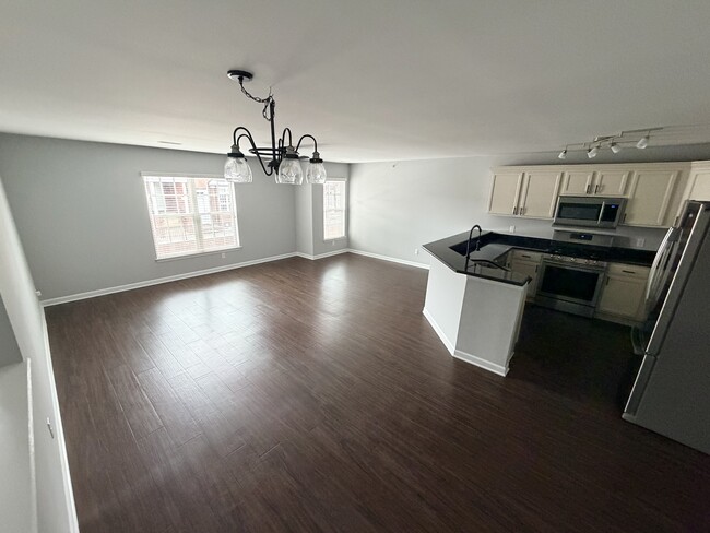 Photo - 53180 Manchester Ave