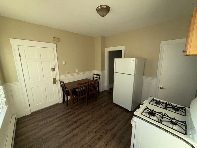 Photo - 139 Franklin St Unit 3