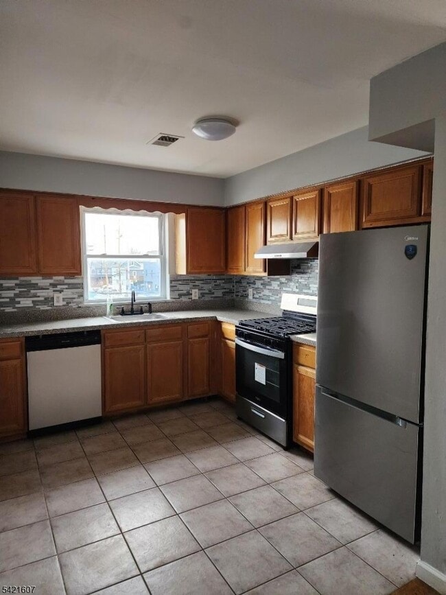 Photo - 16 5th St Unit 2