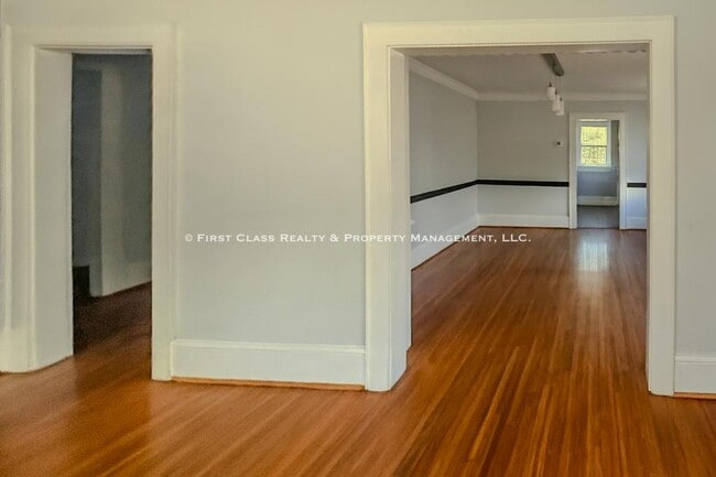 Photo - 2026 Ashley Rd