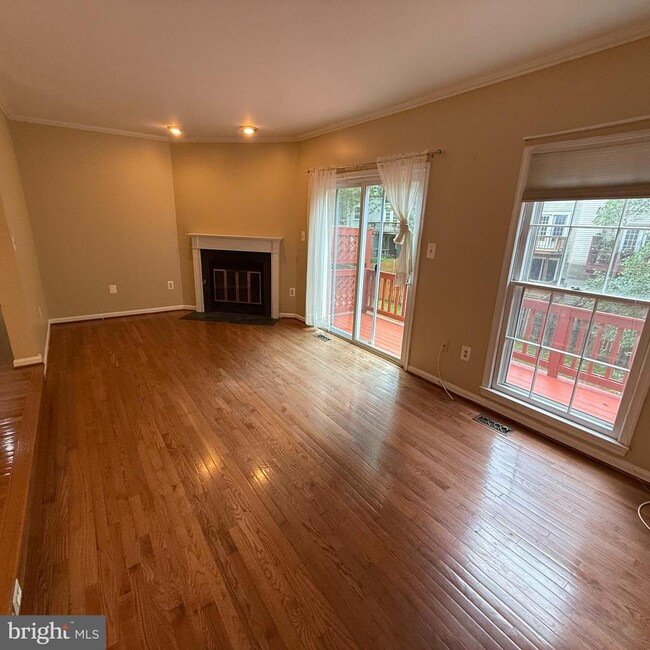 Photo - 8222 Maple Ridge Ave