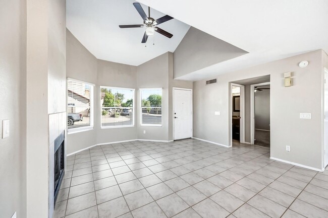 Photo - 860 S Rio Dr