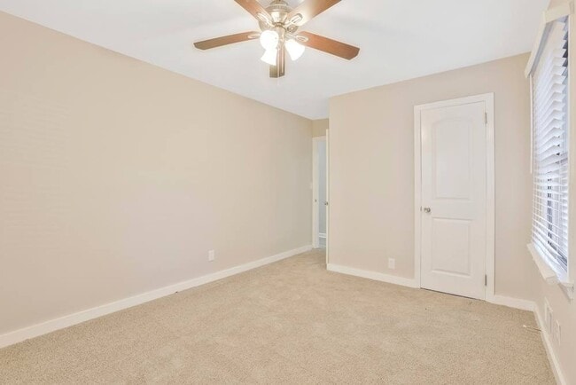 Photo - 2610 Harmony Way