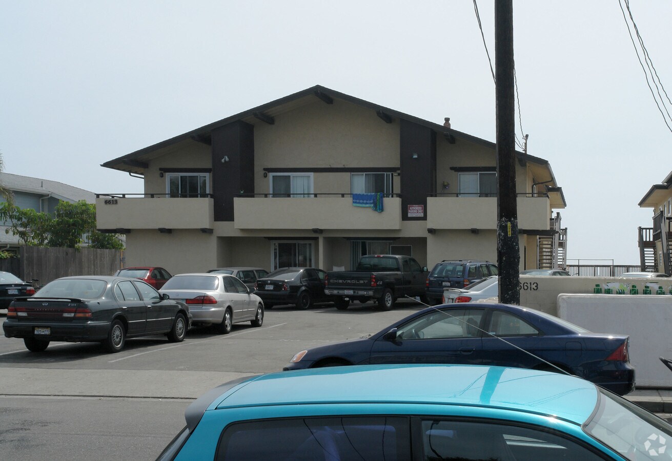 Photo - 6613 Del Playa Dr Apartments