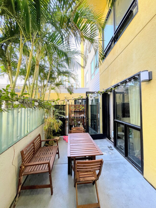 Photo - 889 Date St Unit 103