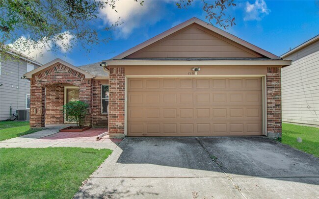 Photo - 610 Kiley Dr