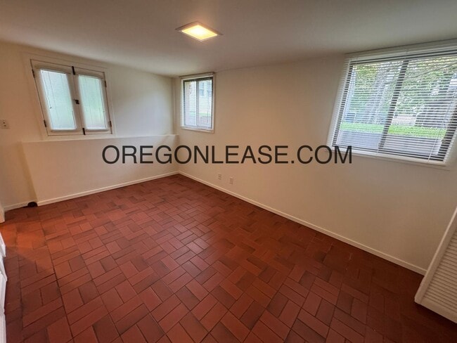 Photo - 1 bedroom 1 bath downtown apartment - available now Unit 1223 Ferry st #6