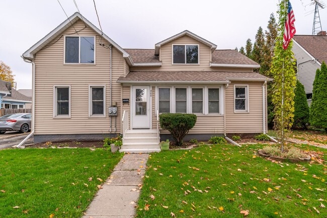 Building Photo - 409 Racine St Unit 409 Racine St