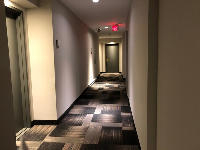 Photo - 1605 Av Victoria