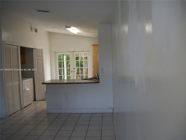 Photo - 9307 NW 121st St