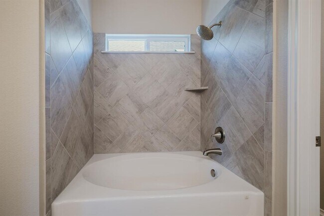 Photo - 7924 Crystalbrook W
