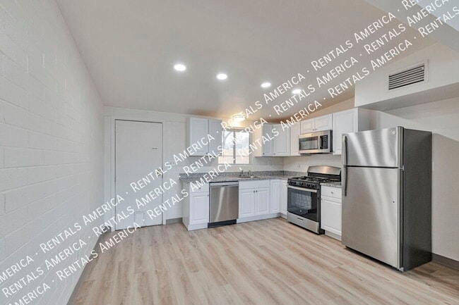 Photo - 3042 N Sparkman Blvd