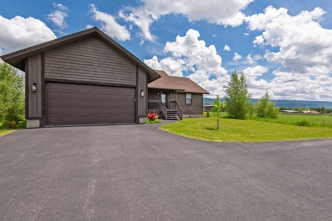 Photo - Bright 2 Bed / 2 Bath Basement Apartment with Garage Access – Driggs, ID