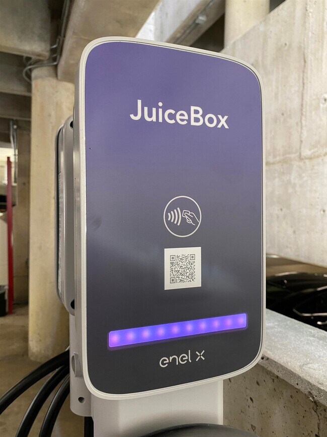 Photo - 409 Elm St Unit 0