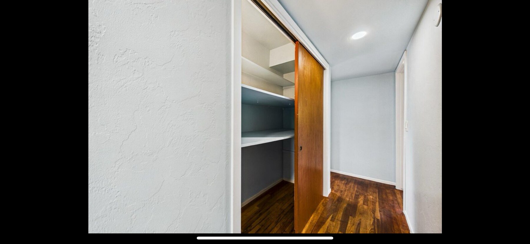 Photo - 3473 McLean St