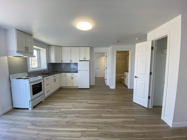 Photo - 630 Cummings Ave Unit 305