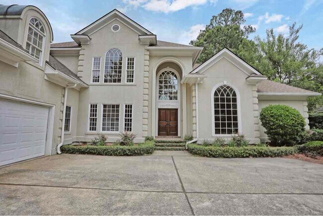 Photo - 10 Cedar Point Dr