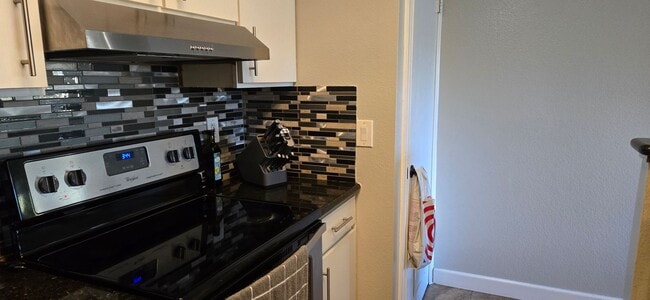 Photo - Spacious 1 bedroom condo in gated community!