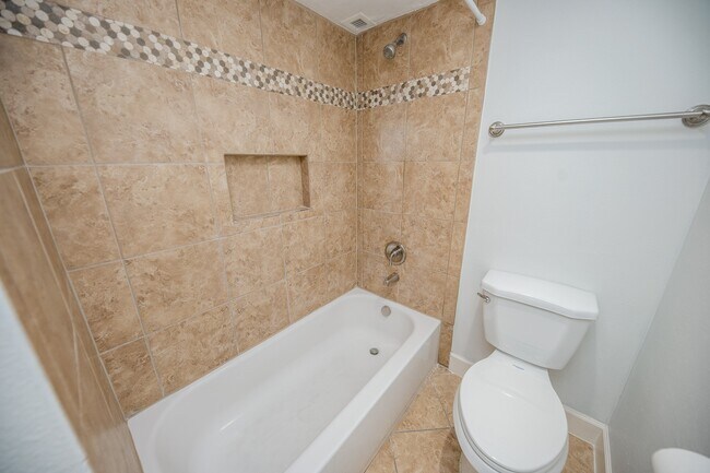 Photo - 3525 Sage Rd Unit 710