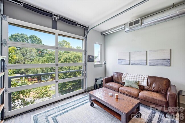 1611 Central Ave Unit 400