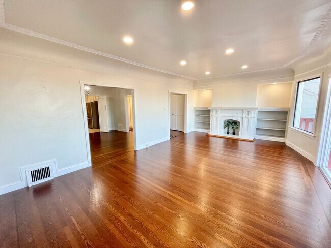 Photo - 2652 Greenwich St Unit 2654 Greenwich Street