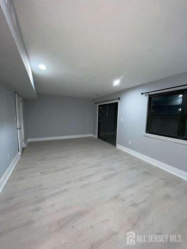 Photo - 807 Merrywood Dr