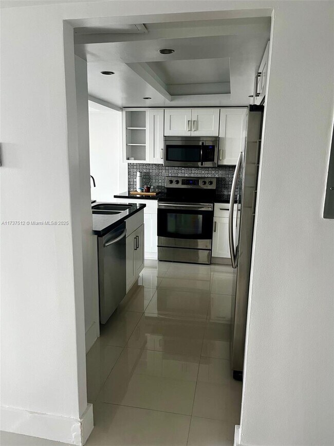 Photo - 10000 W Bay Harbor Dr Unit 503