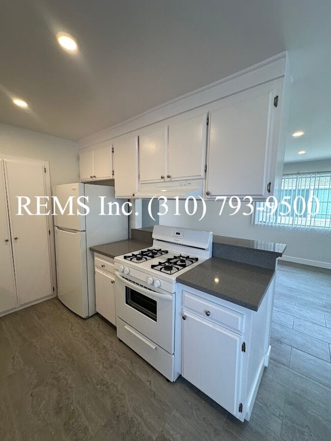 Photo - 16903 S Vermont Ave Unit D
