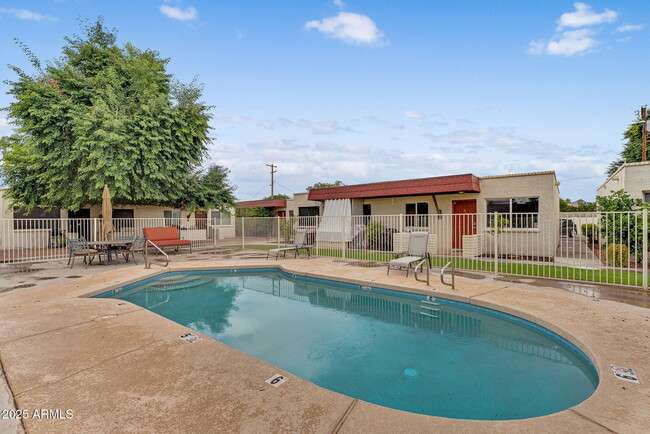 Photo - 3626 N 37th St