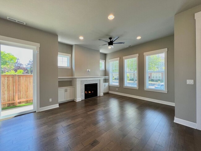 Photo - Luxury and Convenience Awaits in this Stunning 3 Bedroom, 2.5 Bathroom House with Abundant Parkin...