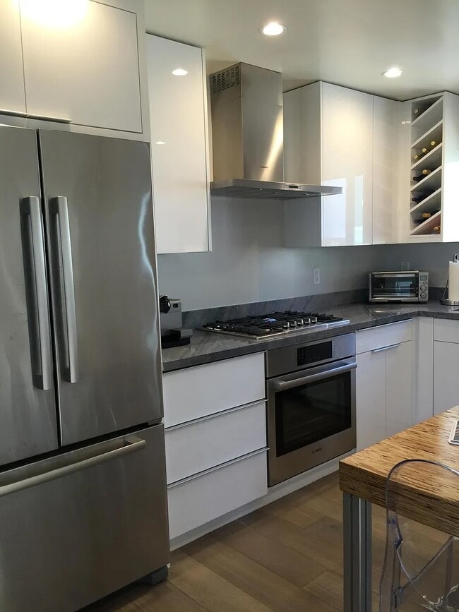 125 16th Pl Unit 125 16th Place
